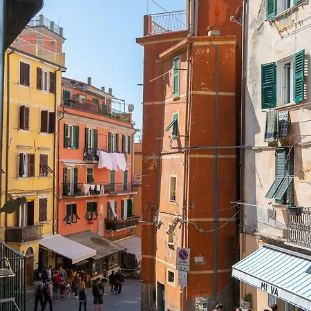 J&k * Riomaggiore